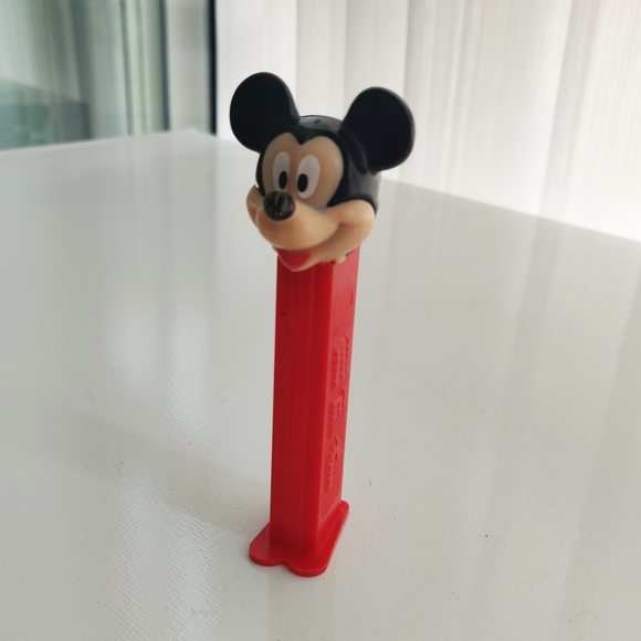 Vintage Mickey Mouse Pez Dispenser - Red - Picture 1 of 1